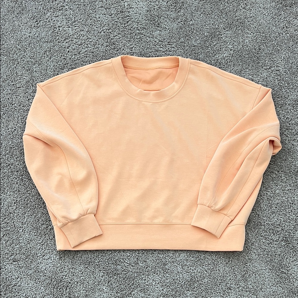 Lululemon Athletica Peach Crew Neck Softstream Pullover 🧡🧡🧡